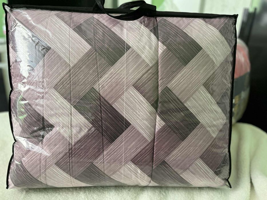 Спални комплекти с олекотена завивка/Български/