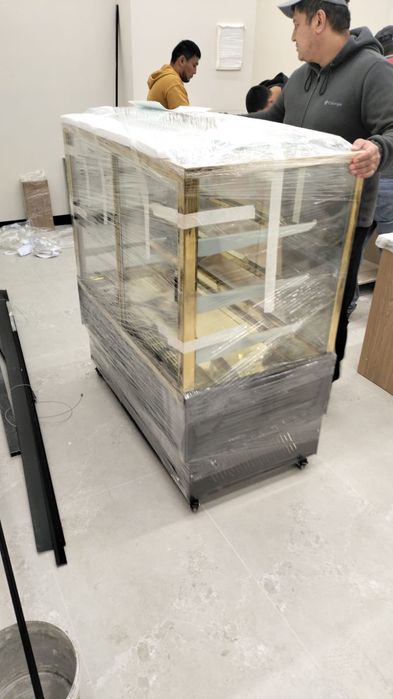 Выгодно холодильное оборудование, лари, кондитерка