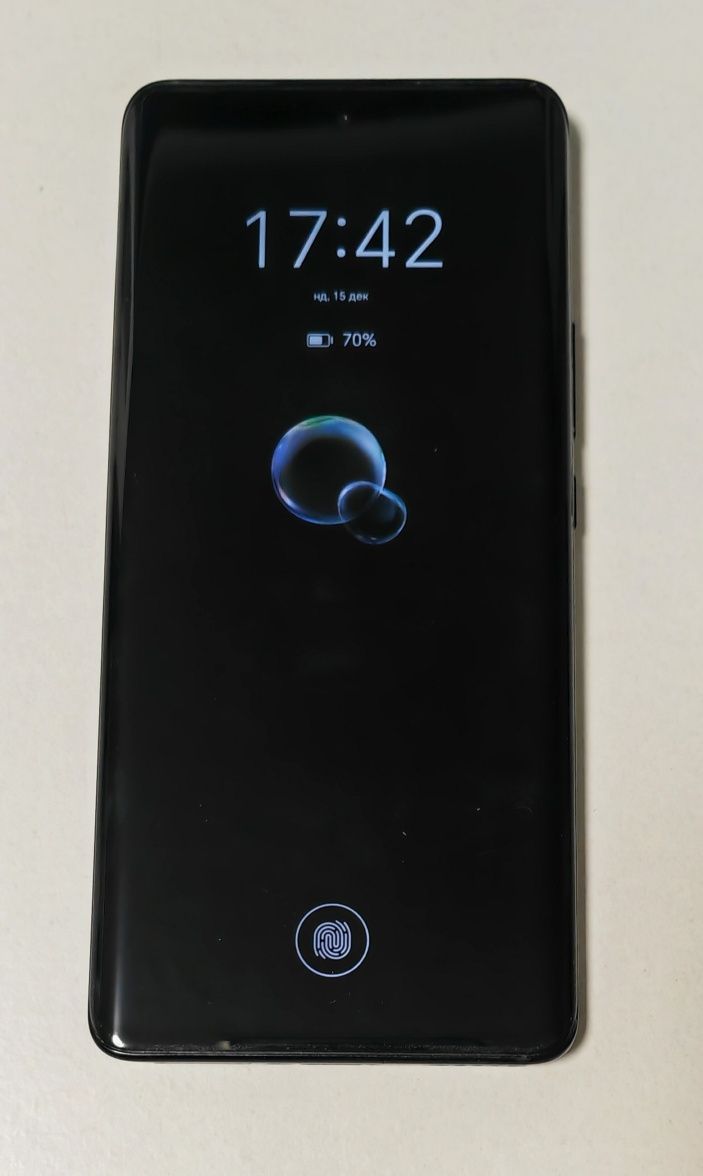 Продавам Honor 50, в отлично състояние.