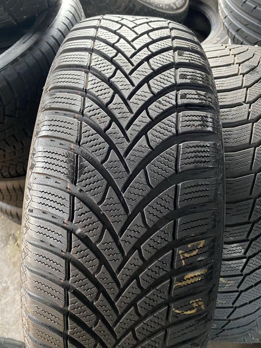 Set god yer. 215/65/17   Dot 2022  6,6 profil