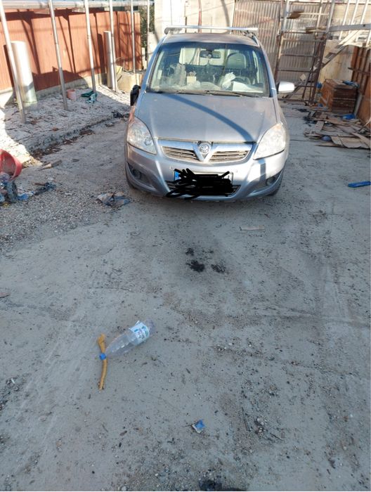 Vand Opel Zafira pt dezmembrat