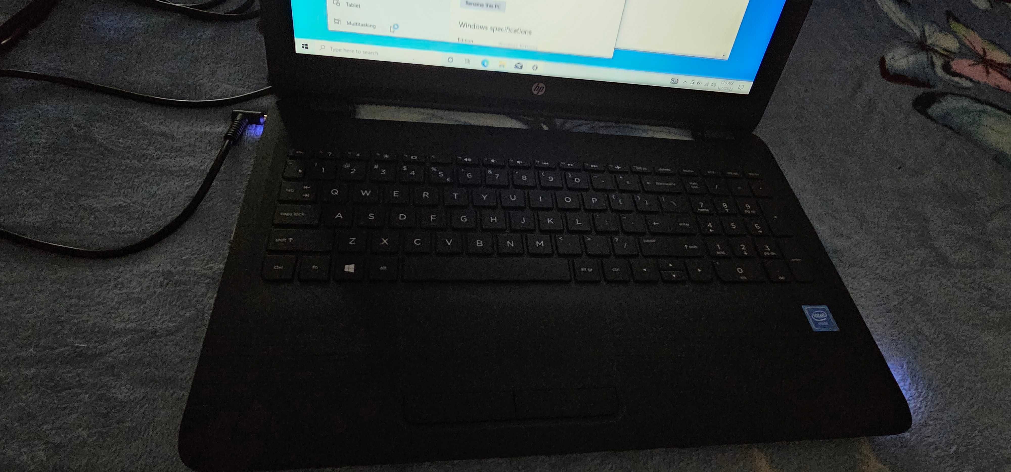 Laptop HP 250 G5 cu procesor Intel  N3060 1.6GHz, 15.6", 4GB, 1tb