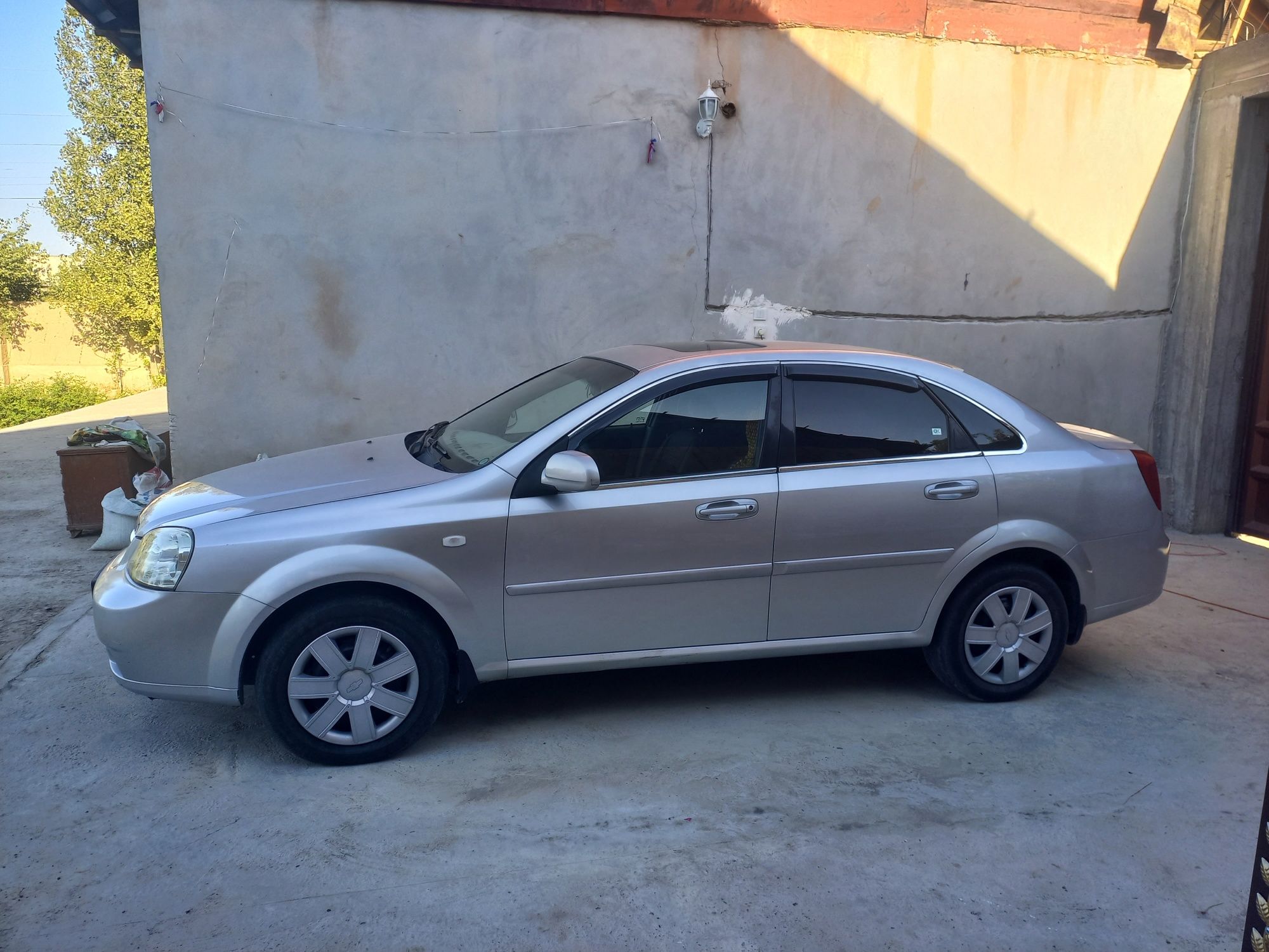 Lacetti 1,6. 2013 y.