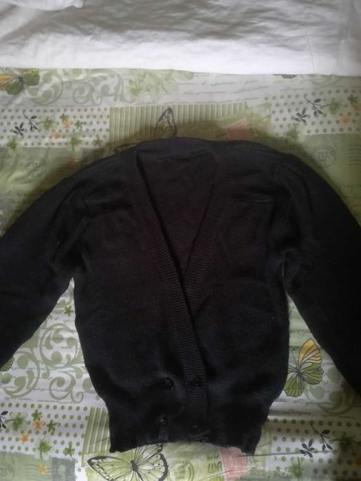 Дамски жилетки-черно и бяло