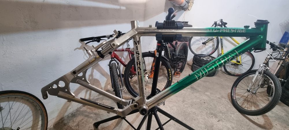 Cadru bicicleta aluminiu