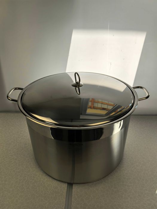 Oala inox 40x27 cm 34 litri cu capac metal 380 lei