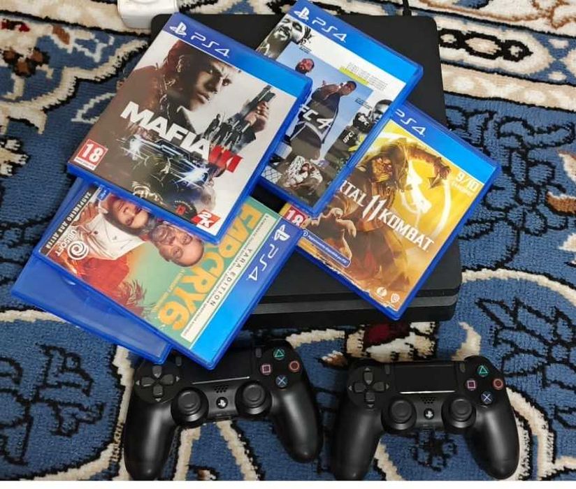 Продаётся Play Station 4