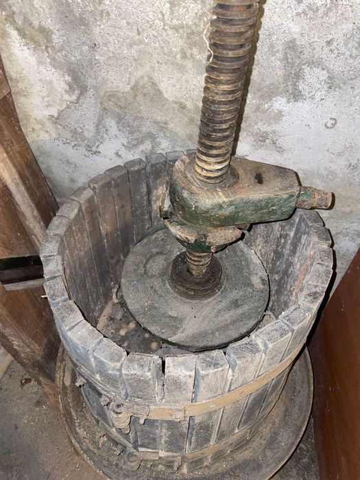 Presa pentru struguri