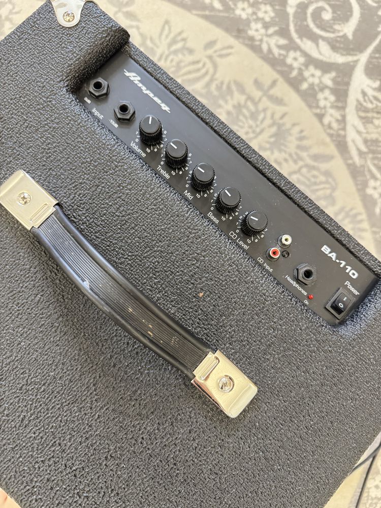 Басовый комбо AMPEG BA-110