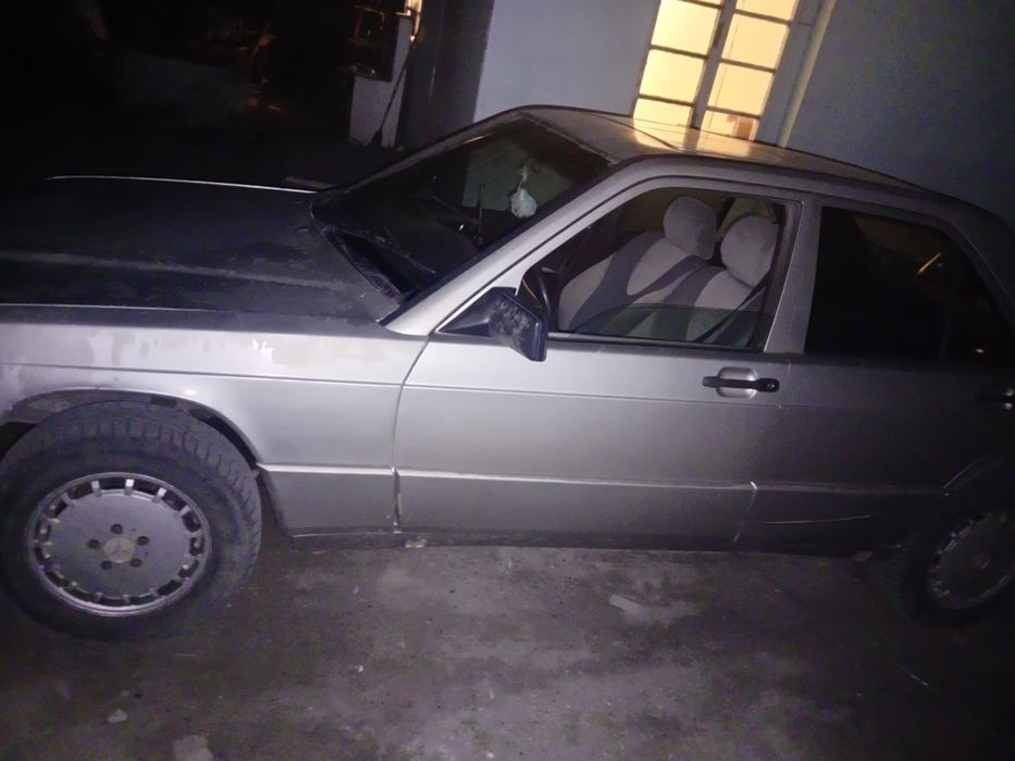 Продам Мерседес 190