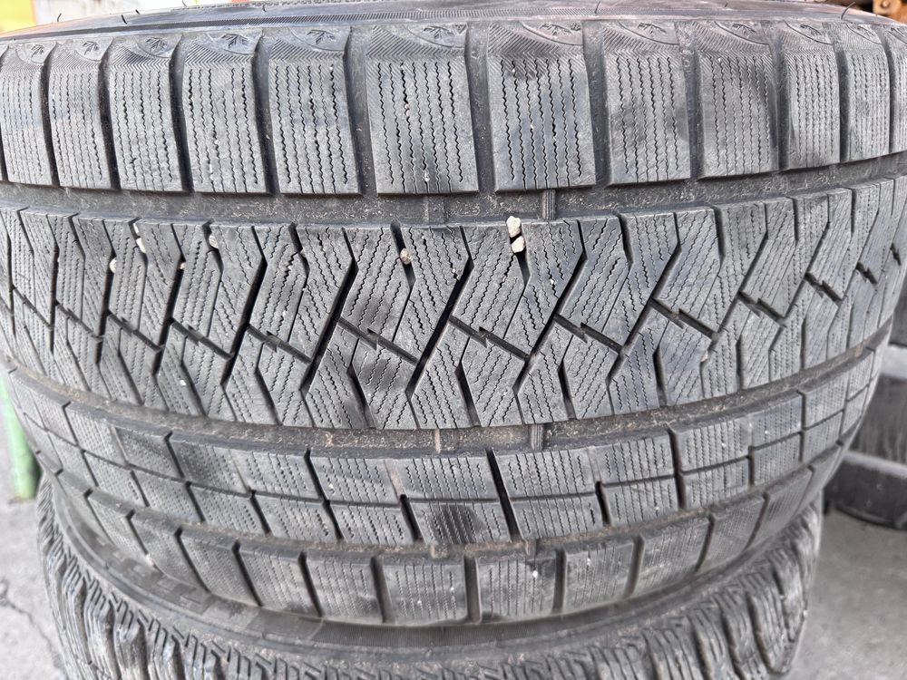 Зимни гуми спорт пакен 315/35/20 и 275/40/20