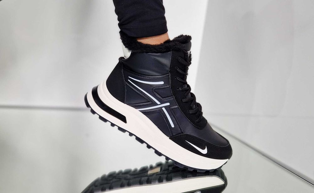 Дамски зимни спортни боти  Facebook Monika Ivanova