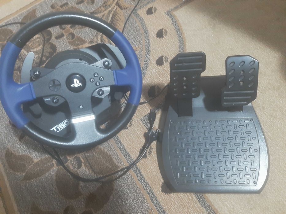 Volan se gaming thrustmaster t150