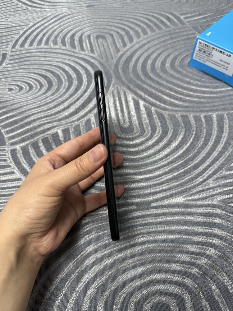 Samsung Galaxy J4 б/у