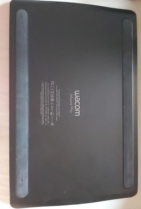 Tabletta Wacom Intuos PRO, mărime M