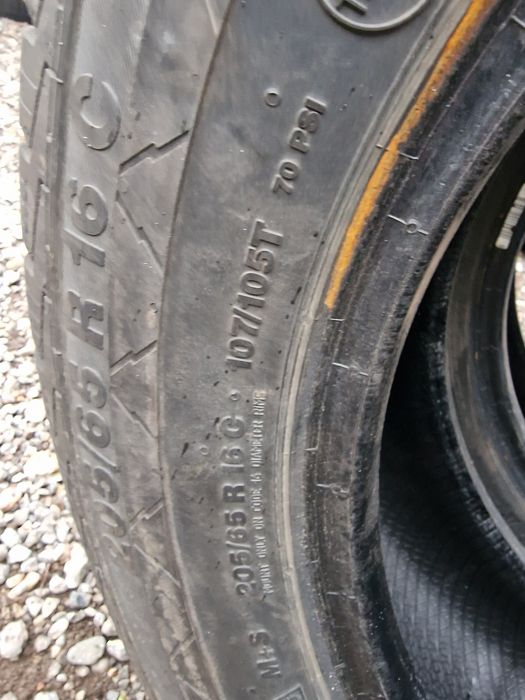 Anvelope 205/65R16C marca Continental, M +S, 8 mm, DOT 2021