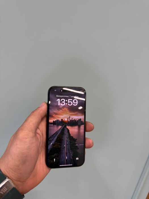Айфон 15. В отличном состоянии