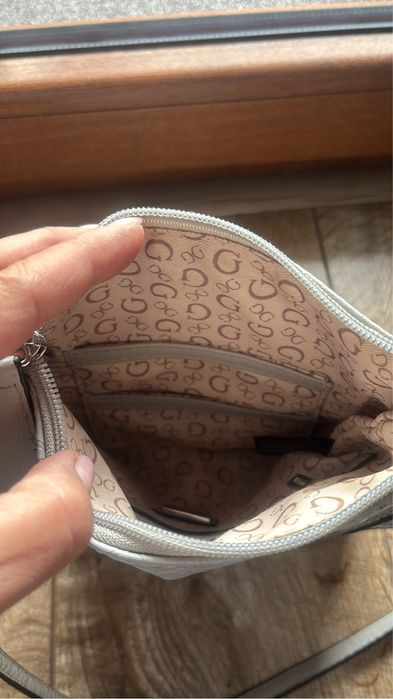 GUESS дамска чантичка