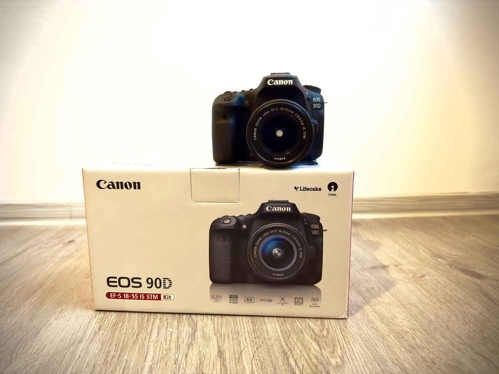 Camera Canon EOS 90D in set total