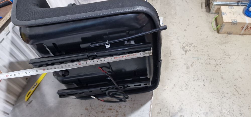 Scaun macara multicar material textil foarte calitativ pret 570 lei bu