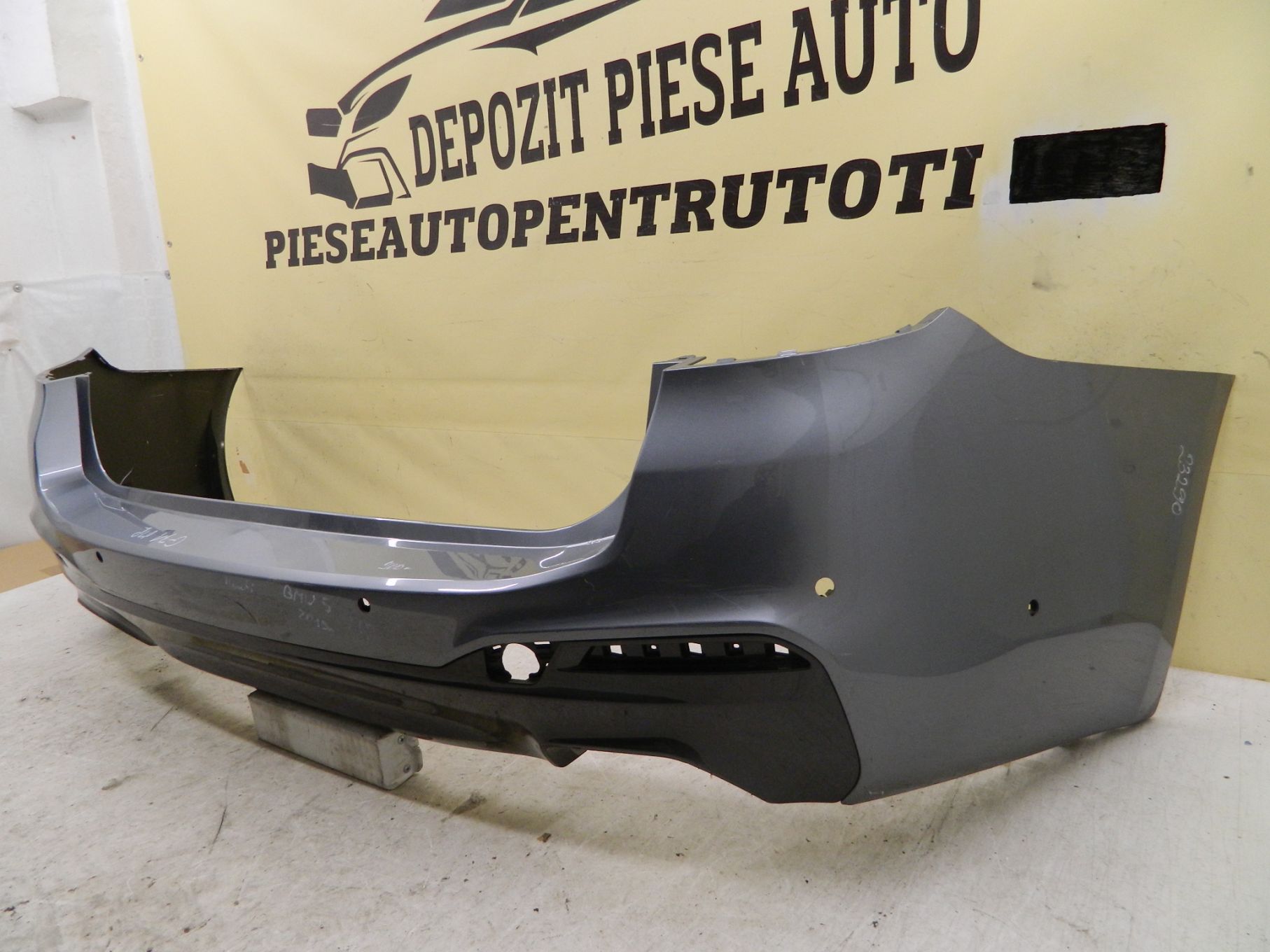 Bara spate BMW Seria 5 G31 Combi M-Sport , 2016, 2017, 2018, 2019, 2020, cod origine 51128064726.