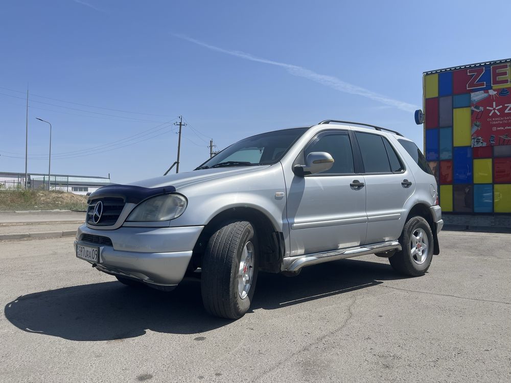 мерседес Ml320 в отличном состояний