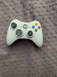 Белый джойстик от Xbox 360