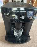 Vand expresor De Longhi