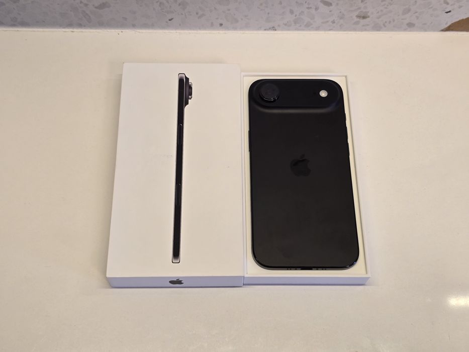 *Нов* Iphone Air - 1г гаранция Apple