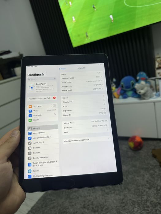 Vând tableta IPad 9th 64GB 2021