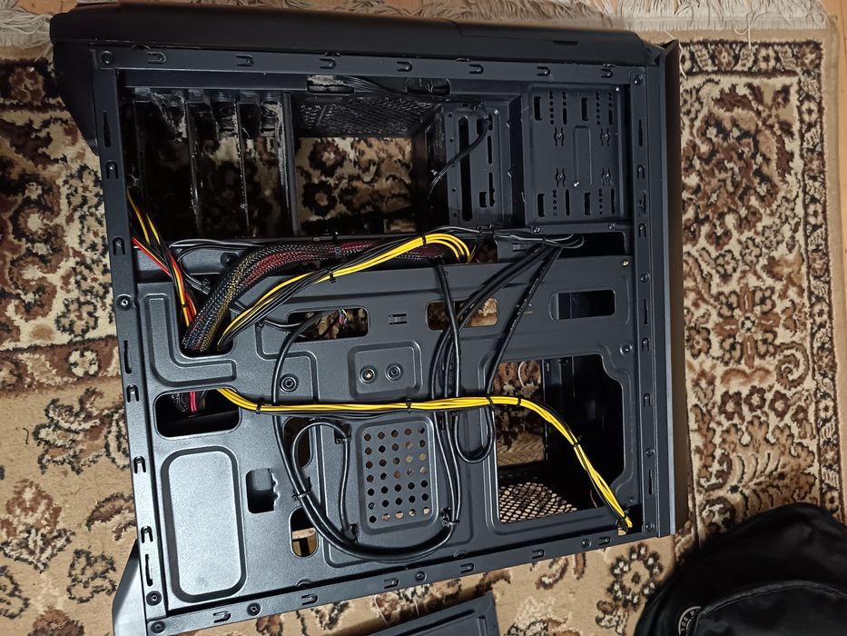 Carcasa pc thermaltake