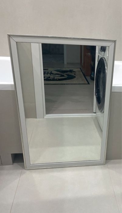 Продам зеркало в хорошем состоянии