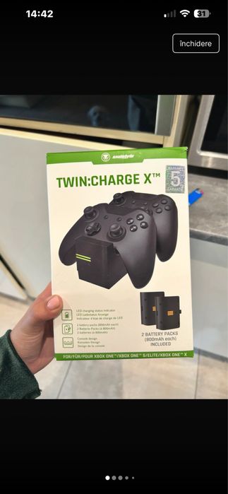 Stație încărcare dublă controllere Xbox One