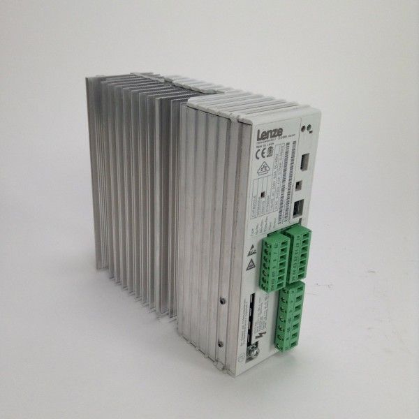 Lenze EVF9324 EV 5,5KW ///