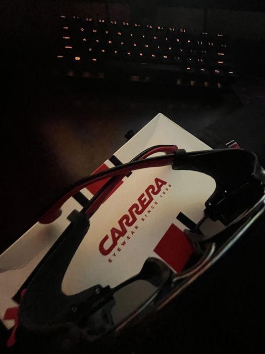 Продав чисто нови очила carrera 5046/S 807/QT