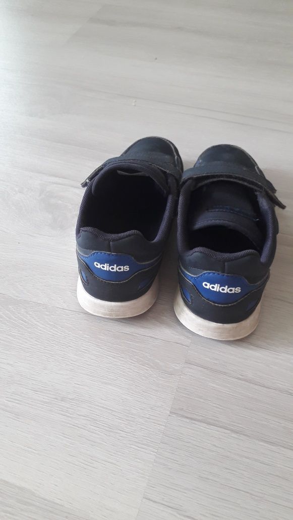 Маратонки Adidas