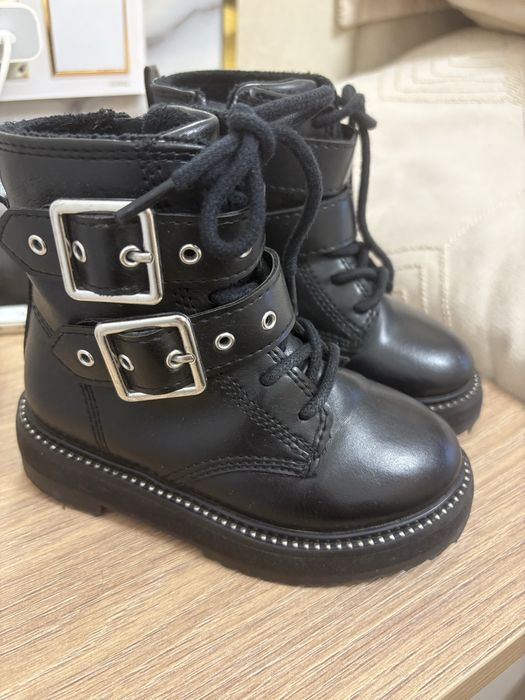 Etik sotiladi holati ideal razmer 24 25 gayam keladi