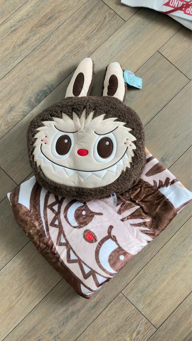 Подушка с пледом LABUBU оригинал с POP MART