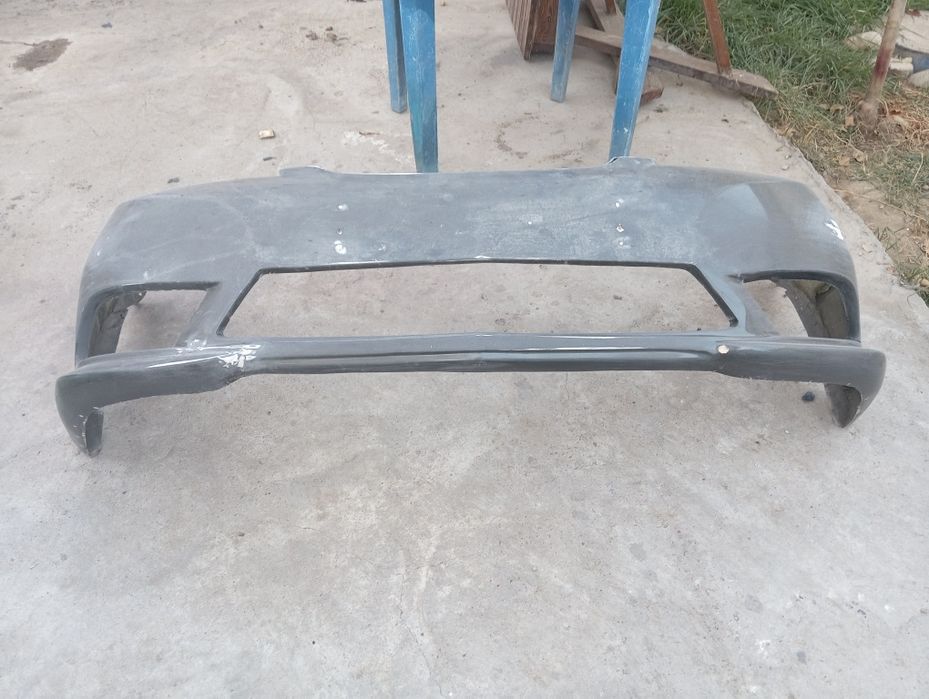 Продам бампер для жентры