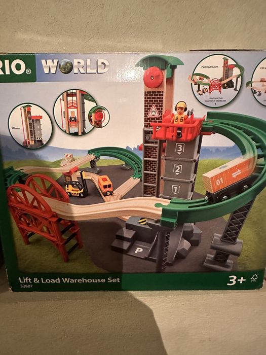 Vând seturi de jucării Brio la prețuri foarte avantajoase