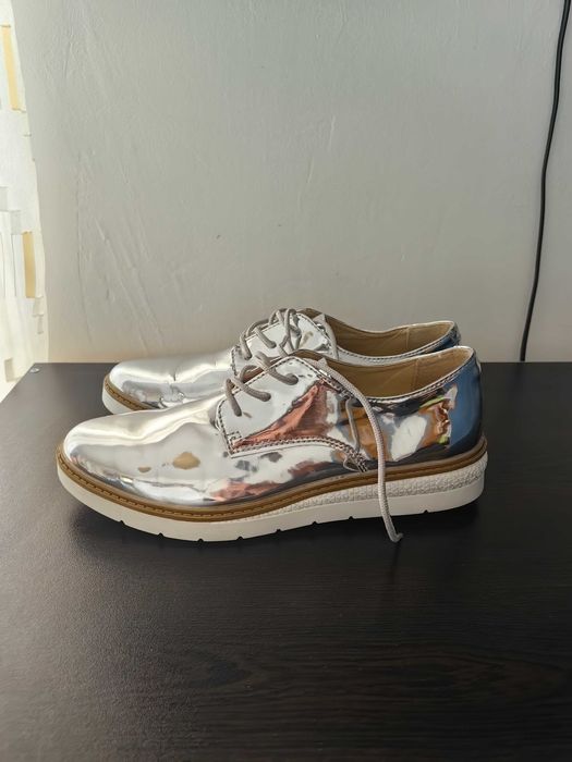 Обувки сив металик