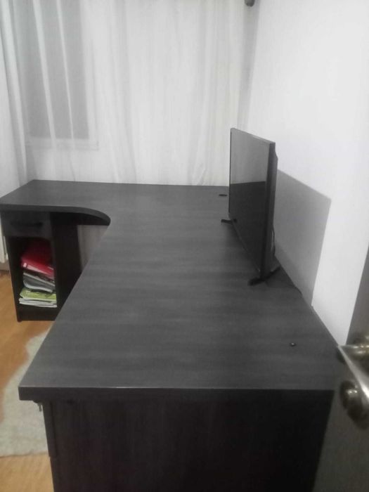 Birou in L(coltar) Doar in Iasi