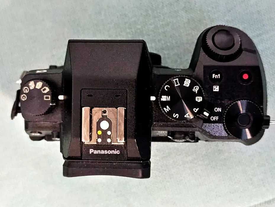 Panasonic Lumix G7 4K cu obiectiv 20 60  ca nou
