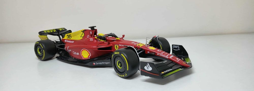 Machetă Ferrari F1-75 Leclerc 1/18 Bburago