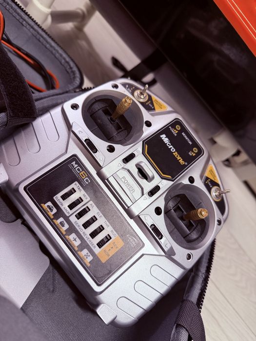 Navomodel Barcuta Vaporas de plantat / nadit / pescuit cu spreader. S