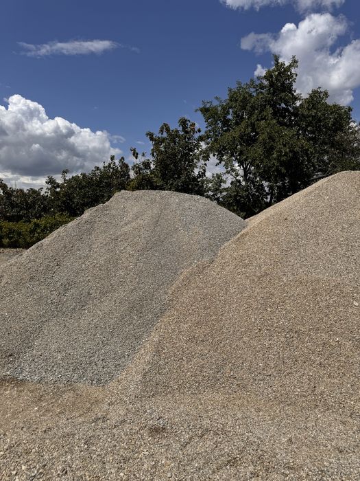 Nisip, piatra concasata, piatra decorativa, frezat de asfalt