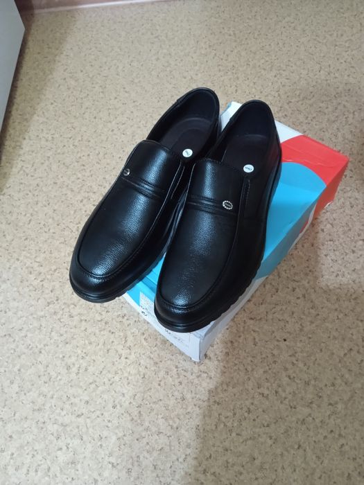 Продам мужские туфли.