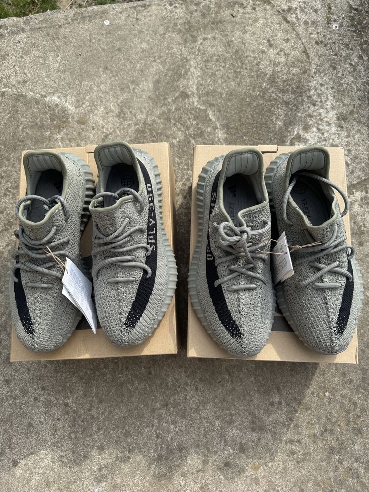 Yeezy 350 v2 Granite marimea 40 2/3