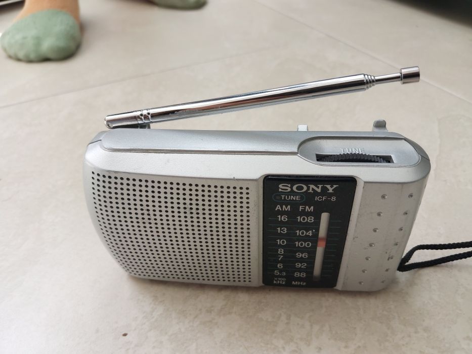 Radio Sony ICF-8