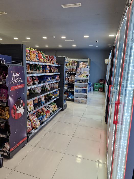 Дава се под наем Магазин в Варна, Възраждане 3 - 220 кв.м за 255 € - Снимка #3